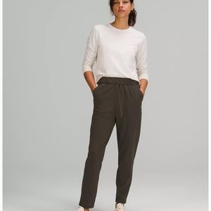 Stretch High-Rise Pant 7/8 Length, dark olive,Size 10 woman